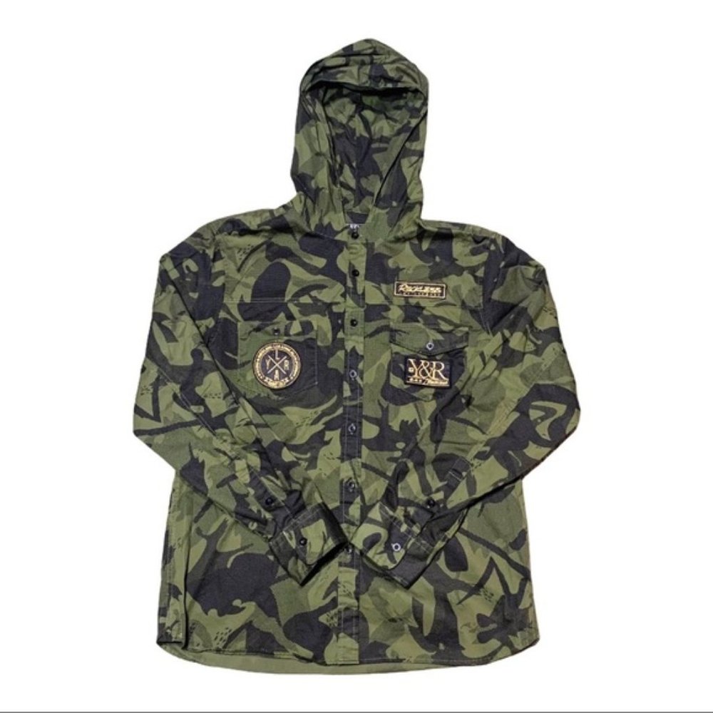Young & Reckless Camo Button Down Hoodie Medium
